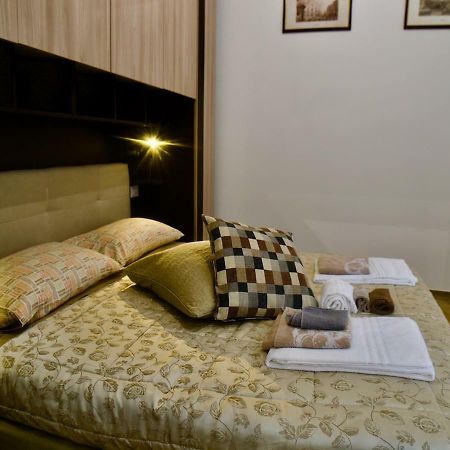Central Lepetit Apartment De Luxe ミラノ エクステリア 写真